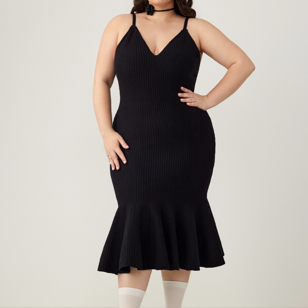 Cider Black Ribbed Midi Mermaid Dress